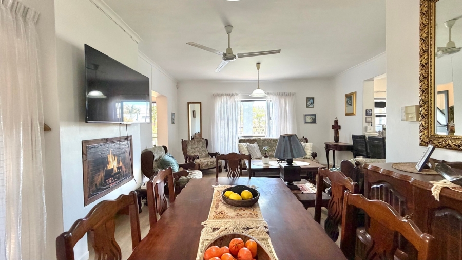 3 Bedroom Property for Sale in Heuningkloof Western Cape